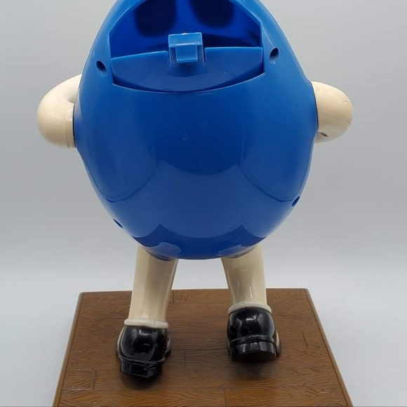 Blue M&M Dispenser as seen in pictures. No saxophone or sunglasses - Picture 5 of 5